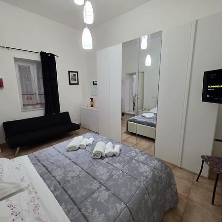 Ferienwohnung Domus Ciccio Pompeii - Relax & Free Parking Scafati Exterior foto